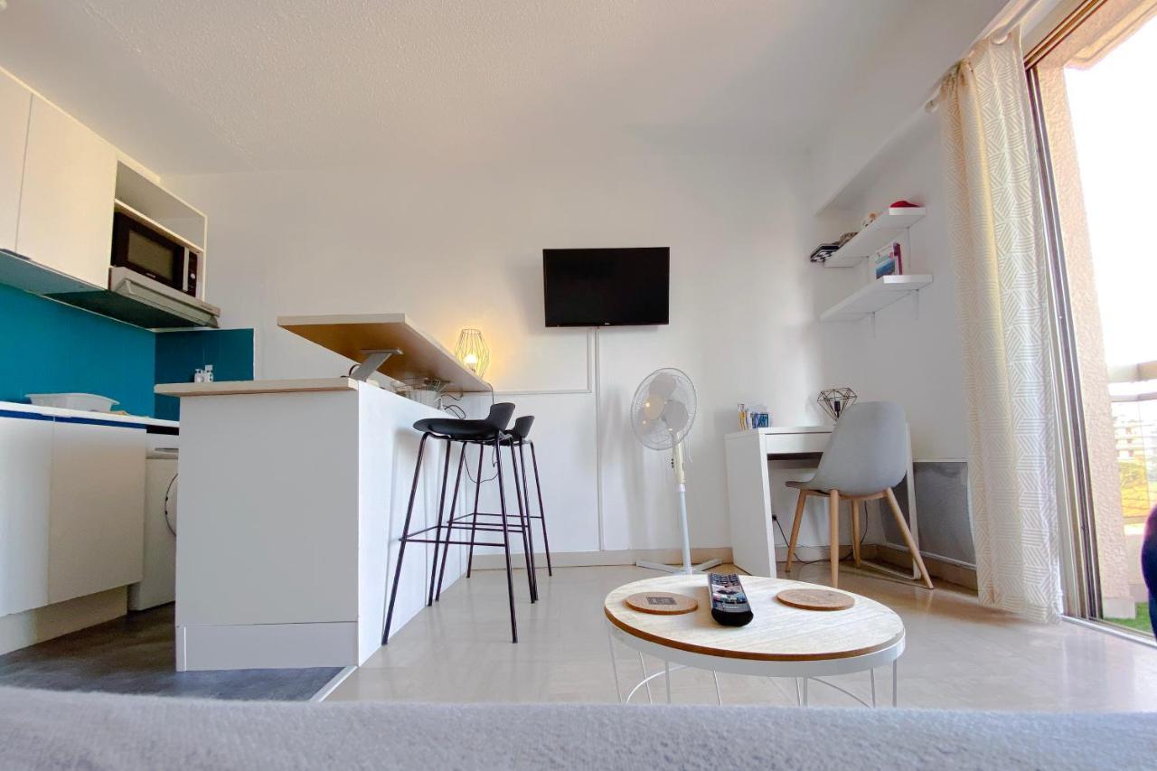 Guignon - Apart Sunny Comfort Close To The Port & Station Antibes Eksteriør billede