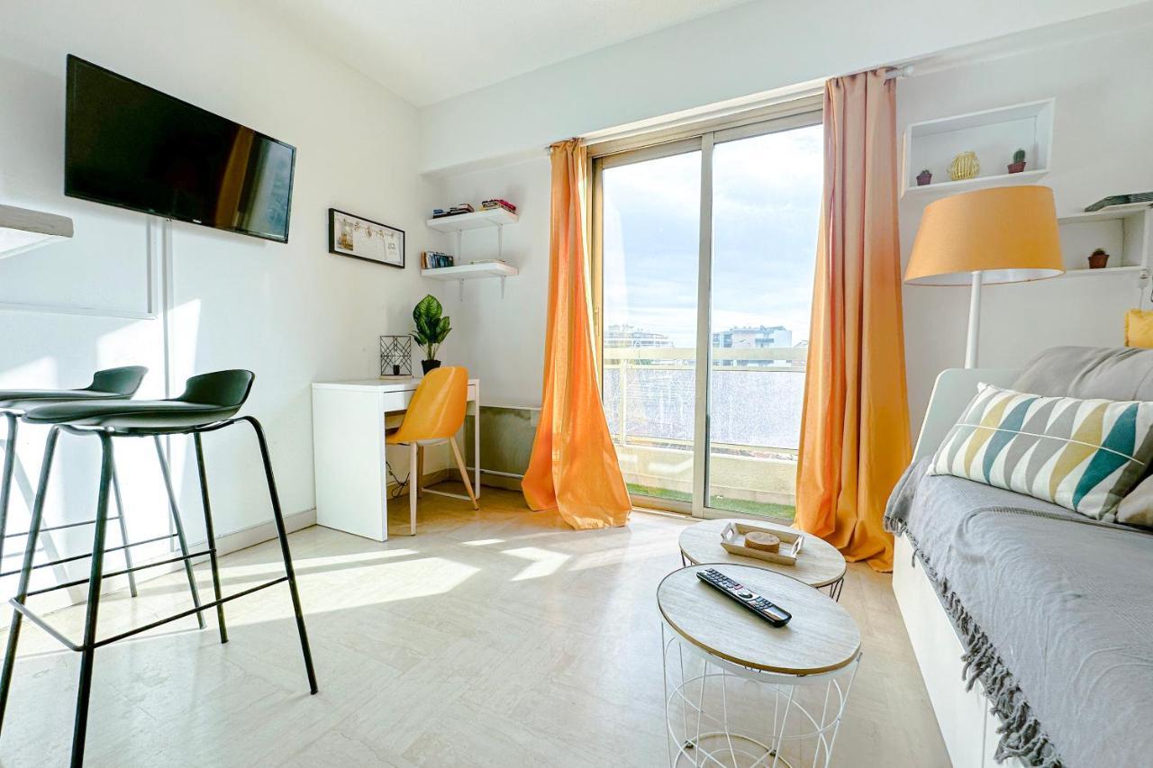 Guignon - Apart Sunny Comfort Close To The Port & Station Antibes Eksteriør billede